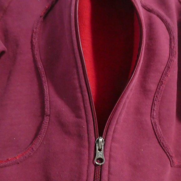 LULULEMON ATHLETICA CANADA | Burgundy Zip-Up Scuba Hoodie / Hooded Jacket - Picture 11 of 16